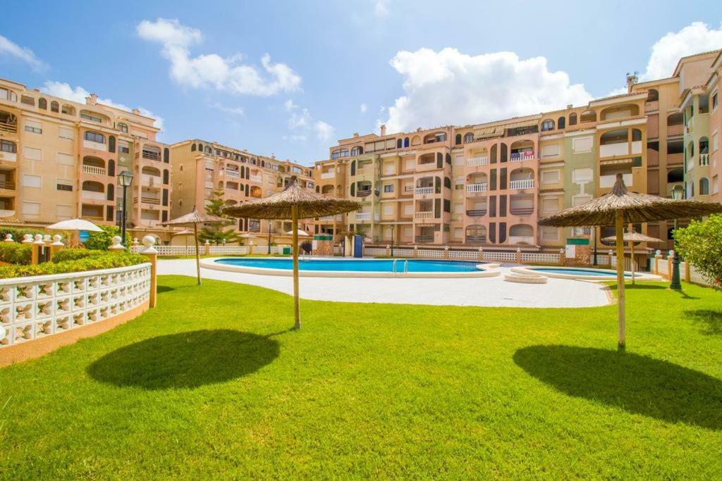 Apartment To Rent In Costa Blanca Torrevieja Extérieur photo
